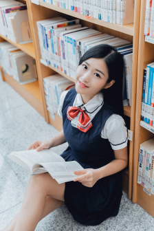 女士不遮阴内搭图片
